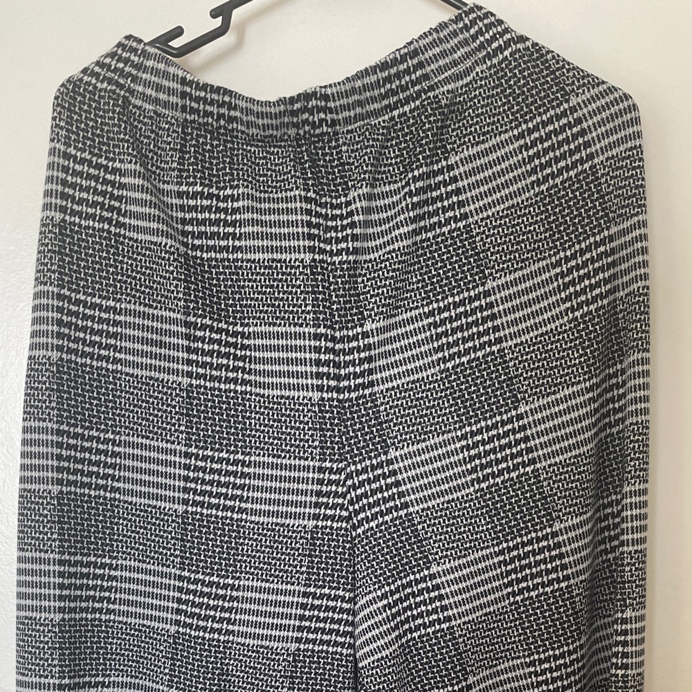 Lands End black & white pants. 2x